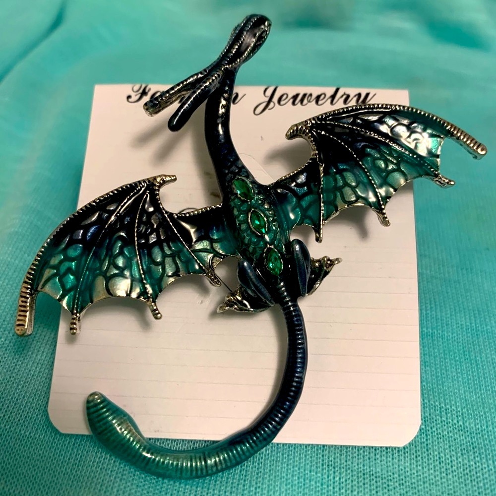 Blue flying dragon pin 🐲